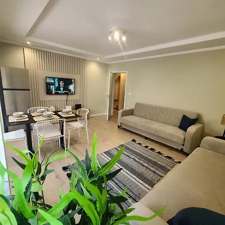 Tesa Apartment, Accommodates 4, Next To Center, With Ac And Wifi