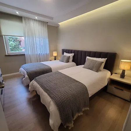 Tesa Apartment, Accommodates 4, Next To Center, With Ac And Wifi アパート
