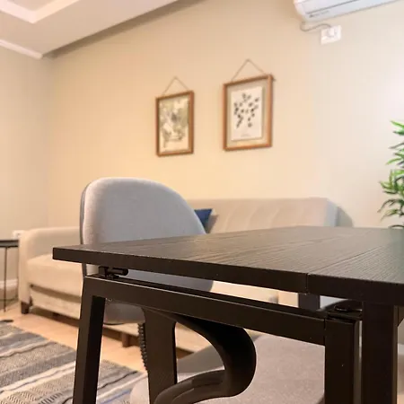 Apartment The Whispering Dawn - City Centre Apartment Tirana