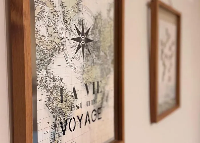 The Whispering Dawn - City Centre Apartment Apartment *